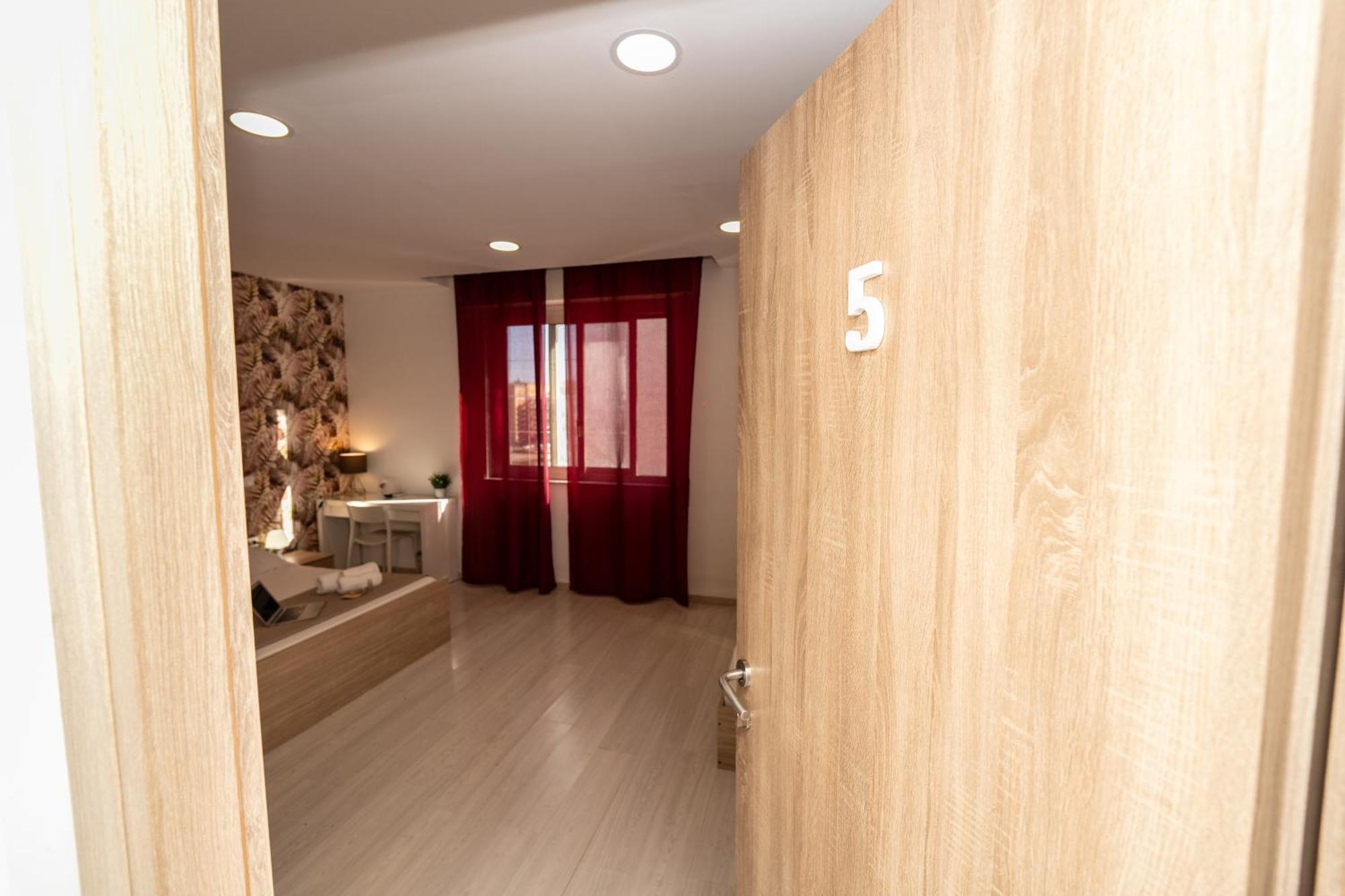 Central Room 128L — Photos 3